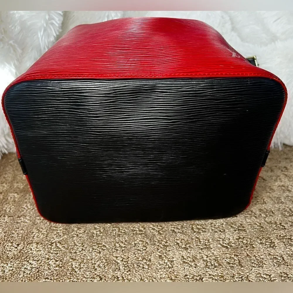 AUTH LOUIS VUITTON EPI LEATHER NOE- BLACK AND RED